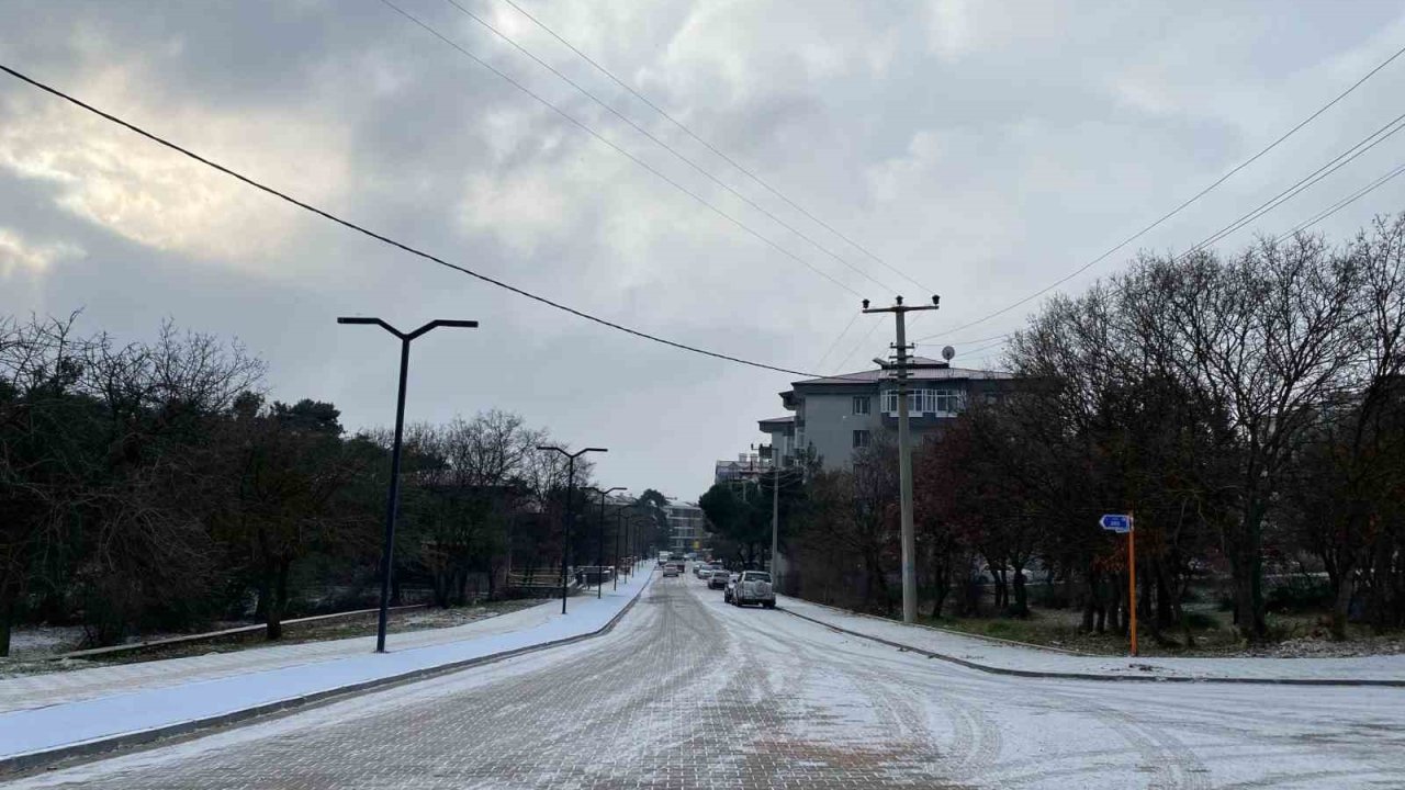 Ayvacık’ta taşımalı eğitime 1 gün ara verildi