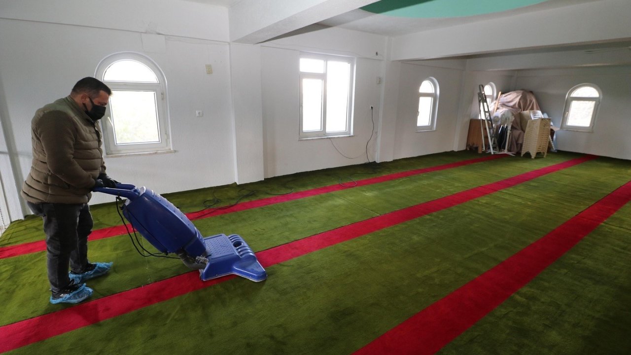 Honaz Belediyesi camileri Ramazan’a hazırlıyor