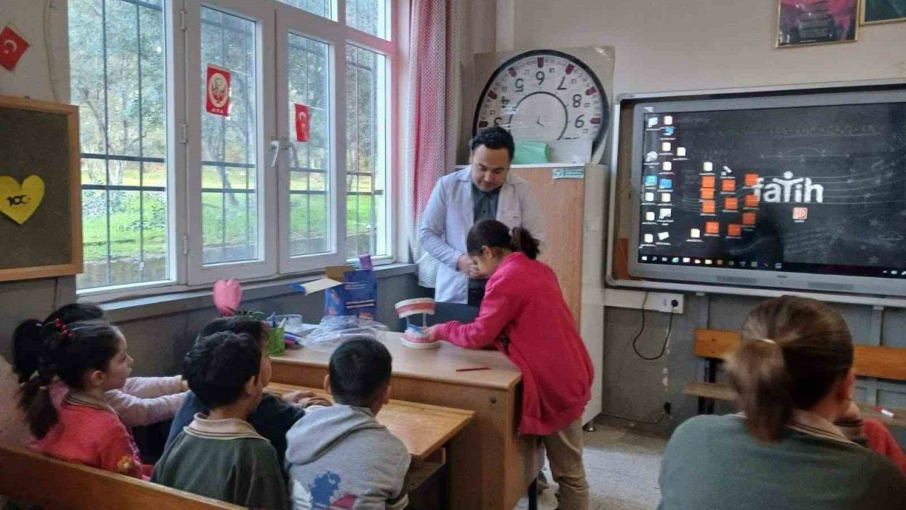Bozyazı’da öğrencilere ’Ağız ve Diş Sağlığı’ eğitimi verildi
