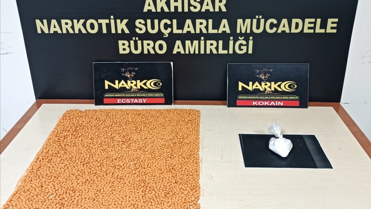 Akhisar’da uyuşturucu tacirlerine darbe: 3 kişi tutuklandı