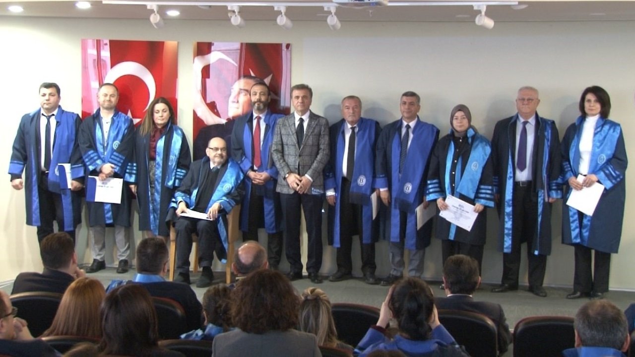 İstanbul Esenyurt Üniversitesi’nde Akademik Başarı Ödül Töreni gerçekleştirildi