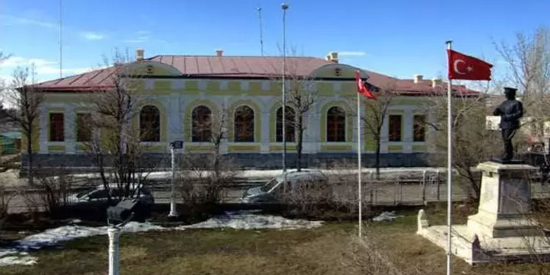 Kars'ta 10 gün süreyle toplantı ve gösteri yürüyüşü yasaklandı!