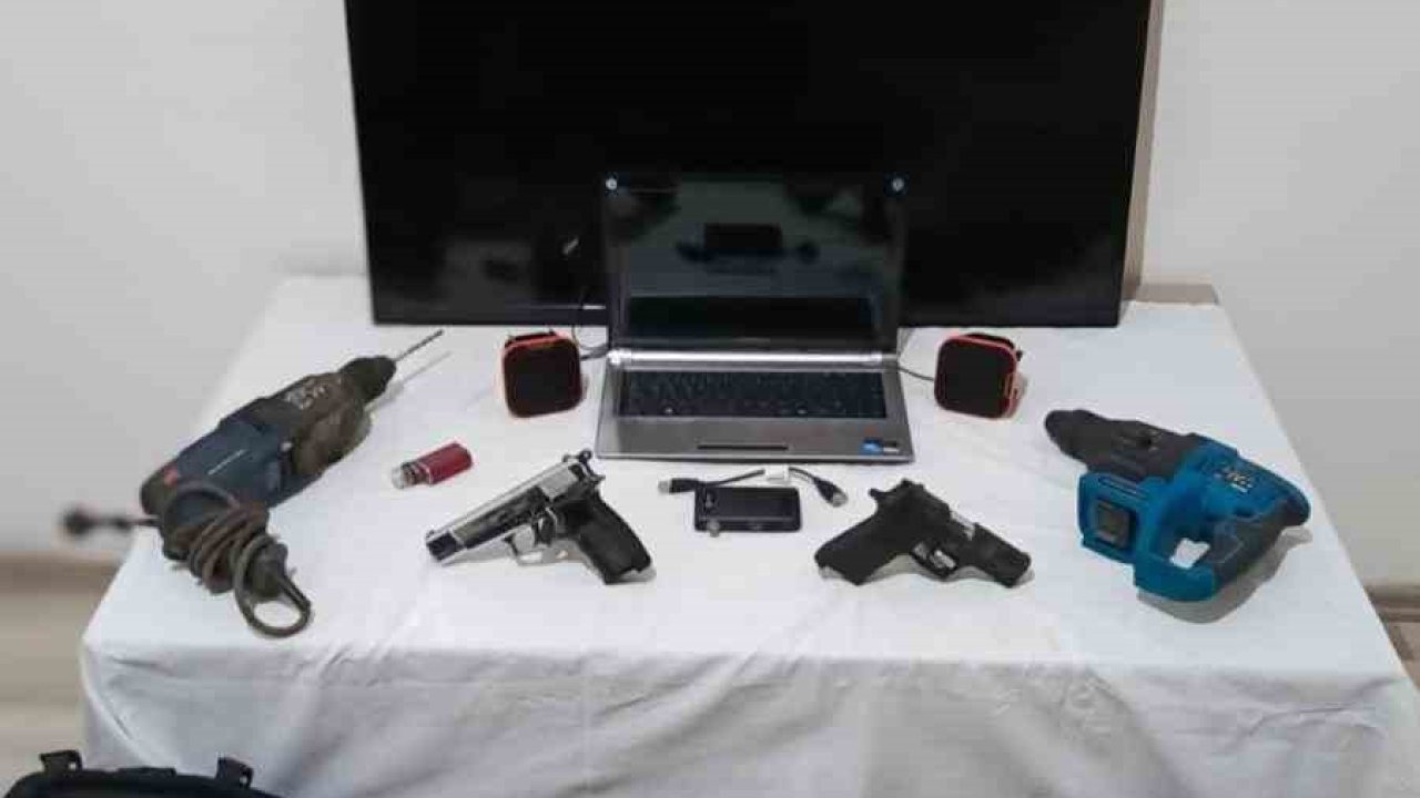 Çanakkale’de evden hırsızlık olayına karışan 2 şüpheli yakalandı