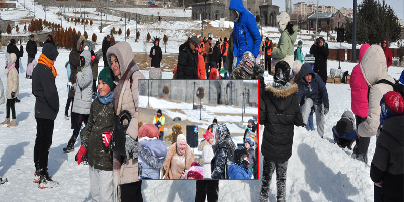 Kars’ta Kar Topu ve Kardan Adam Şenliği Düzenlendi