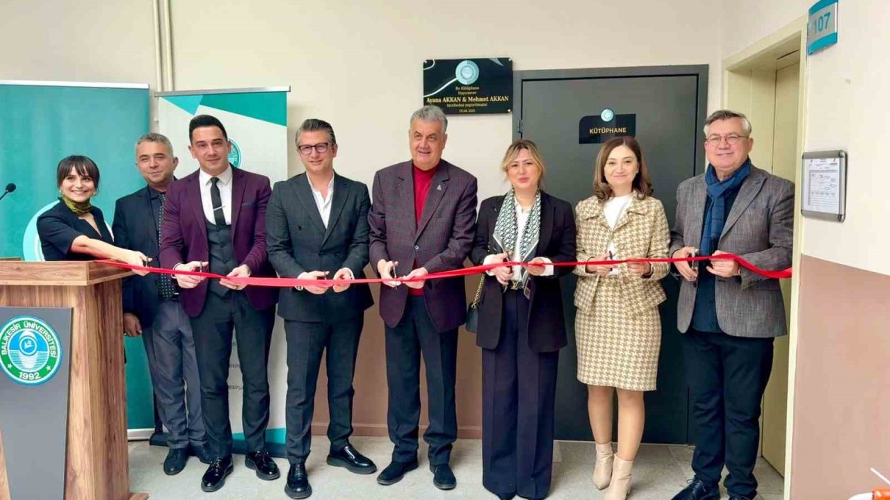 Balıkesir Üniversitesi Altınoluk MYO’da kütüphane açıldı