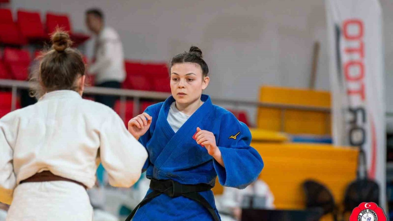 Balıkesir Büyükşehirli judocular Türkiye şampiyonu