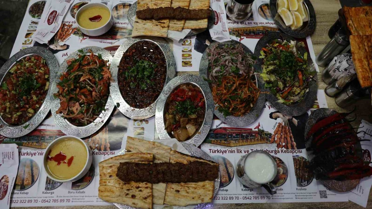 Adana Kebap, iftarda hem gözü hem de mideyi doyuracak
