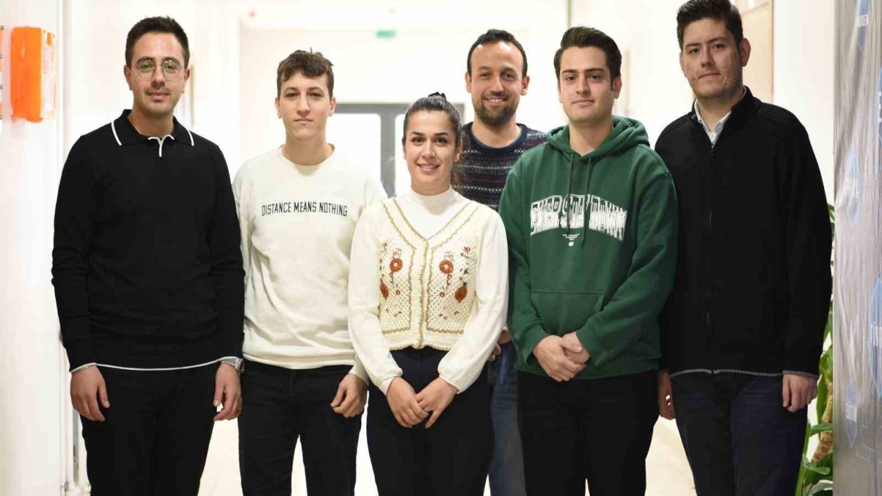 Sakarya Üniversitesi öğrencilerinden büyük başarı