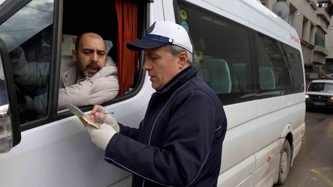 Zabıta ekipleri öğrencilerin güvenliği için sahada: Tek tek denetim yaptılar