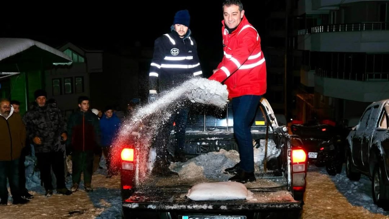Giresun Belediye Başkanı Fuat Köse, karla mücadele çalışmalarına destek verdi