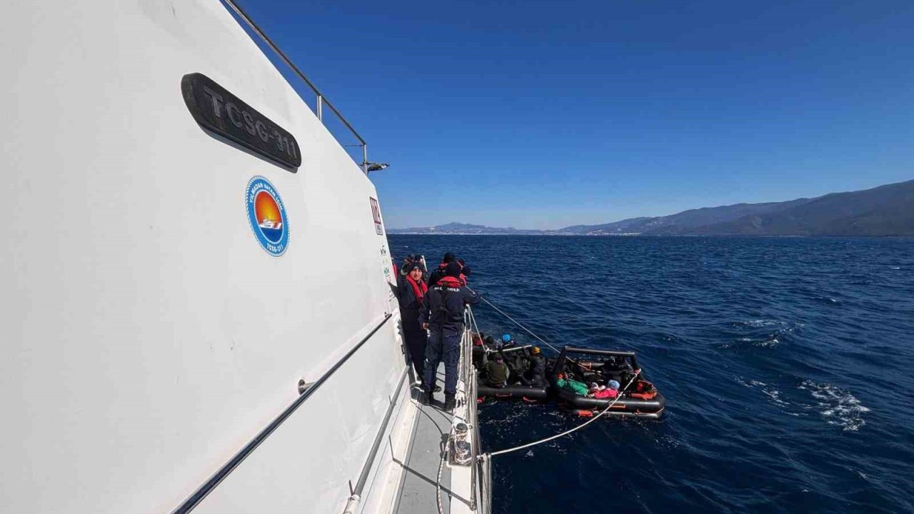 Aydın’da 30 düzensiz göçmen kurtarıldı