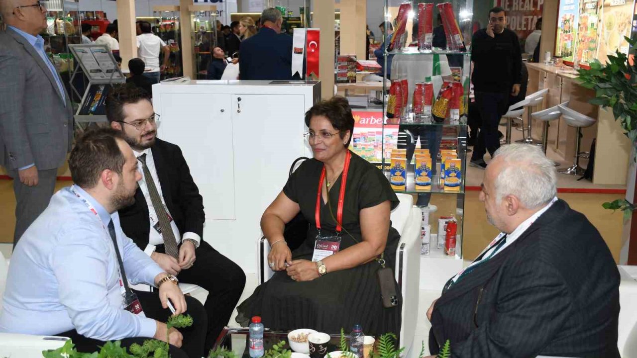 OBA Makarna Dubai’de dev iş anlaşmalarına imza attı