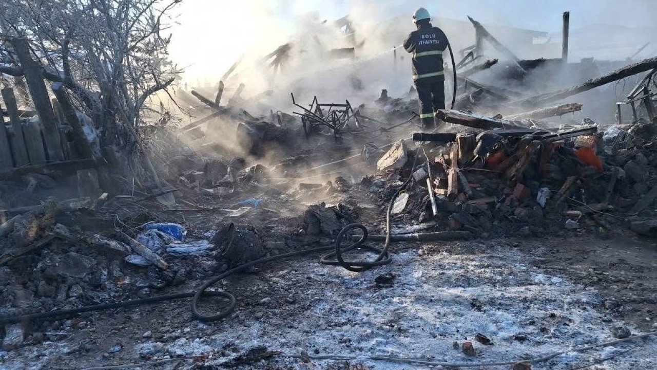 Bolu’da 10 kişinin yaşadığı 2 katlı ev küle döndü: 1 ölü, 1 ağır yaralı