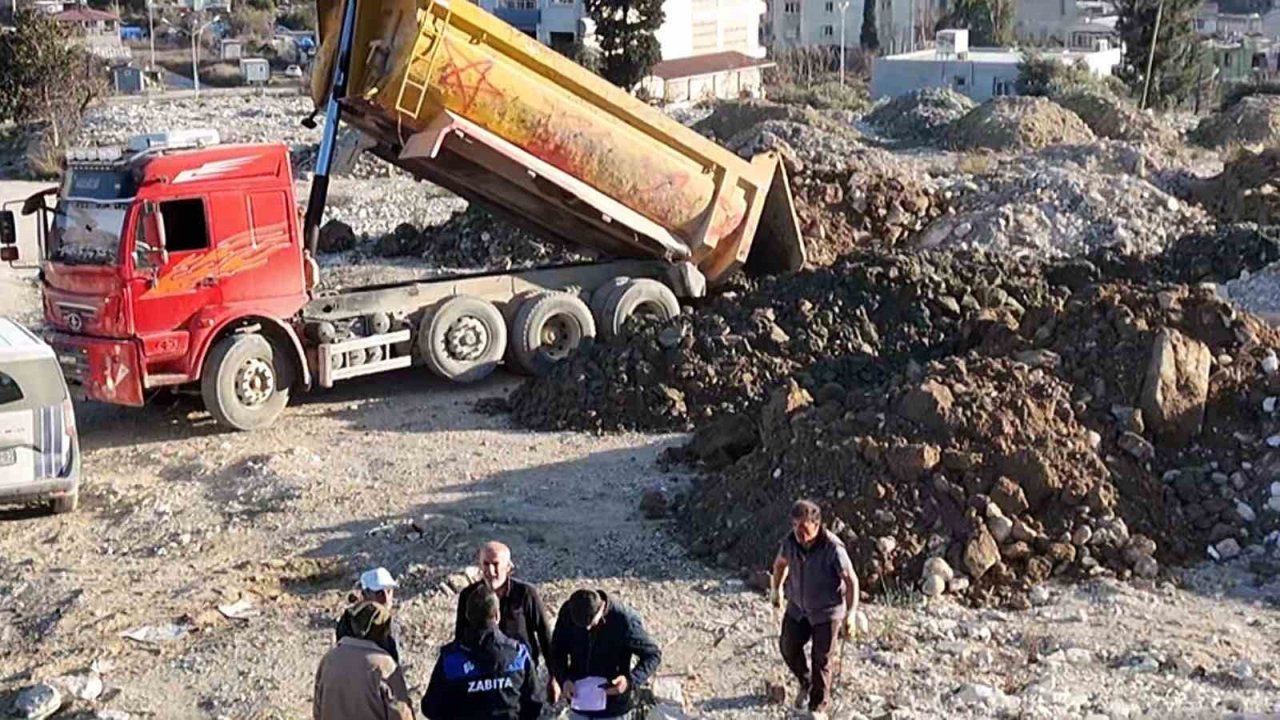 Kaçak hafriyat dökerken dron ile yakalanan kamyon şoförüne 20 bin TL ceza