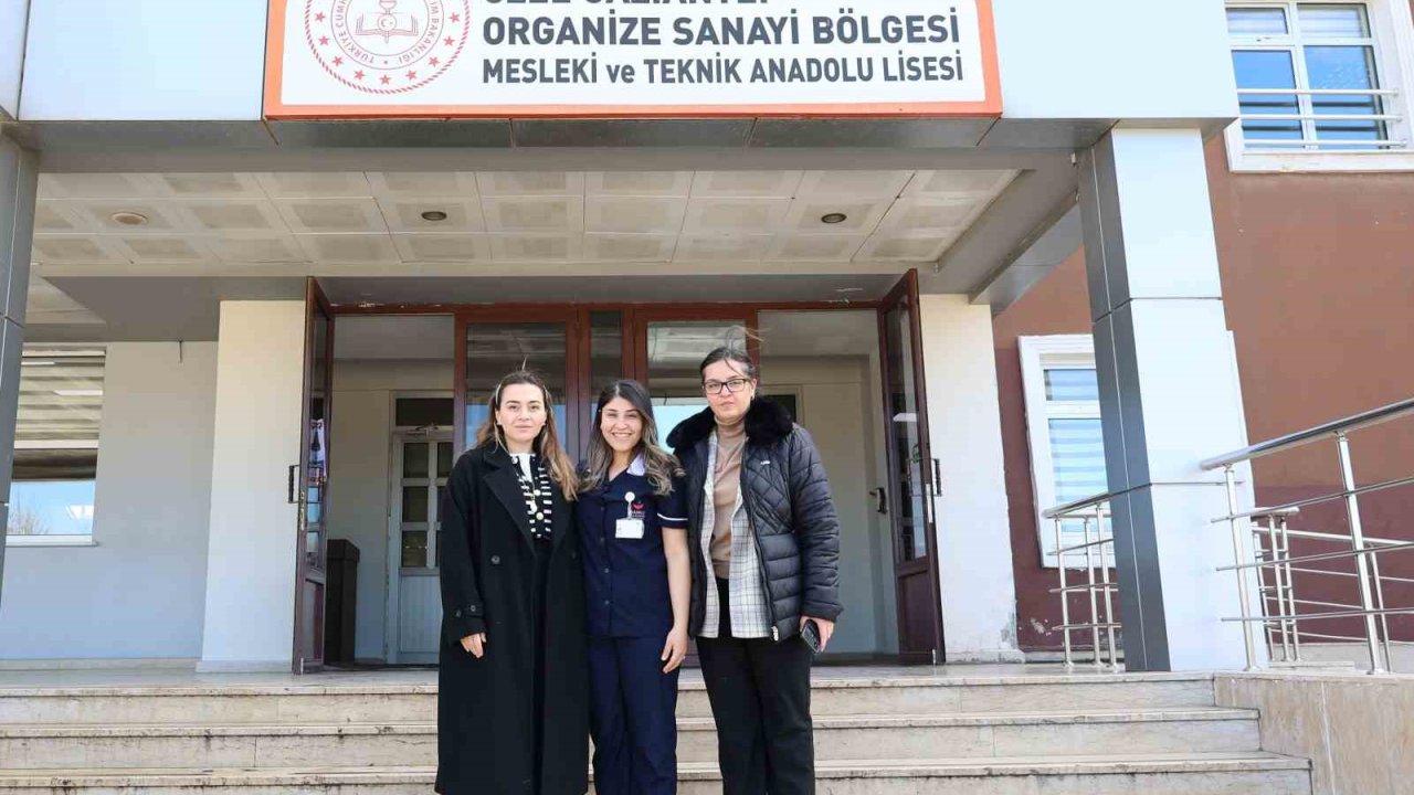 SANKO Üniversitesi Hastanesi tarafından Gaziantep OSB Koleji öğrencilerine ilk yardımın önemi anlatıldı