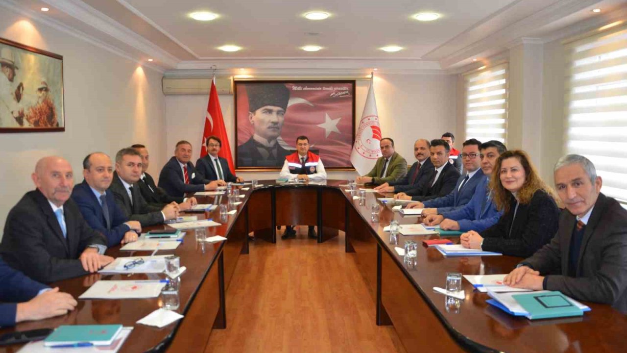 Tarımda 11 ilçe müdürüyle toplantı: Başarı için işbirliği şart