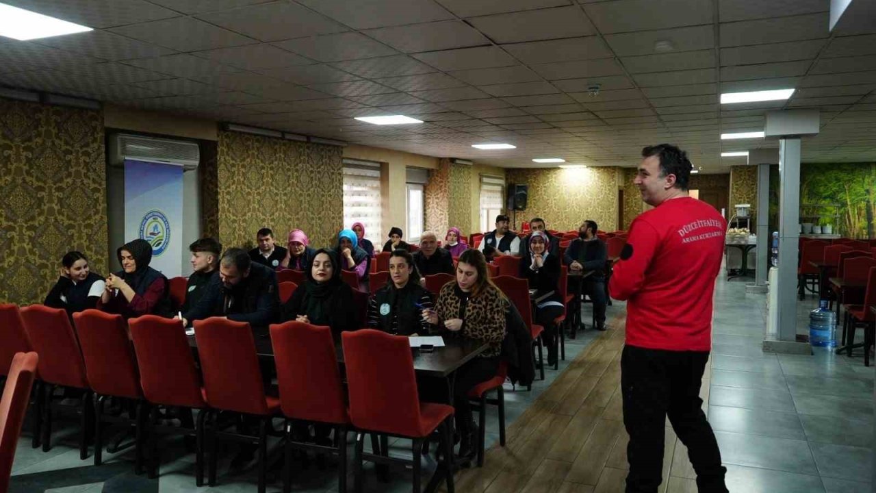 Düzce’de yangın güvenliği eğitimleri sürüyor