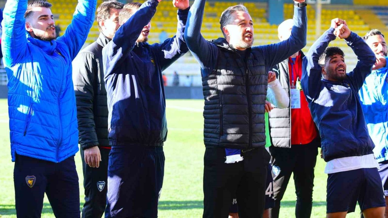 Bucaspor 1928, teknik direktör arıyor