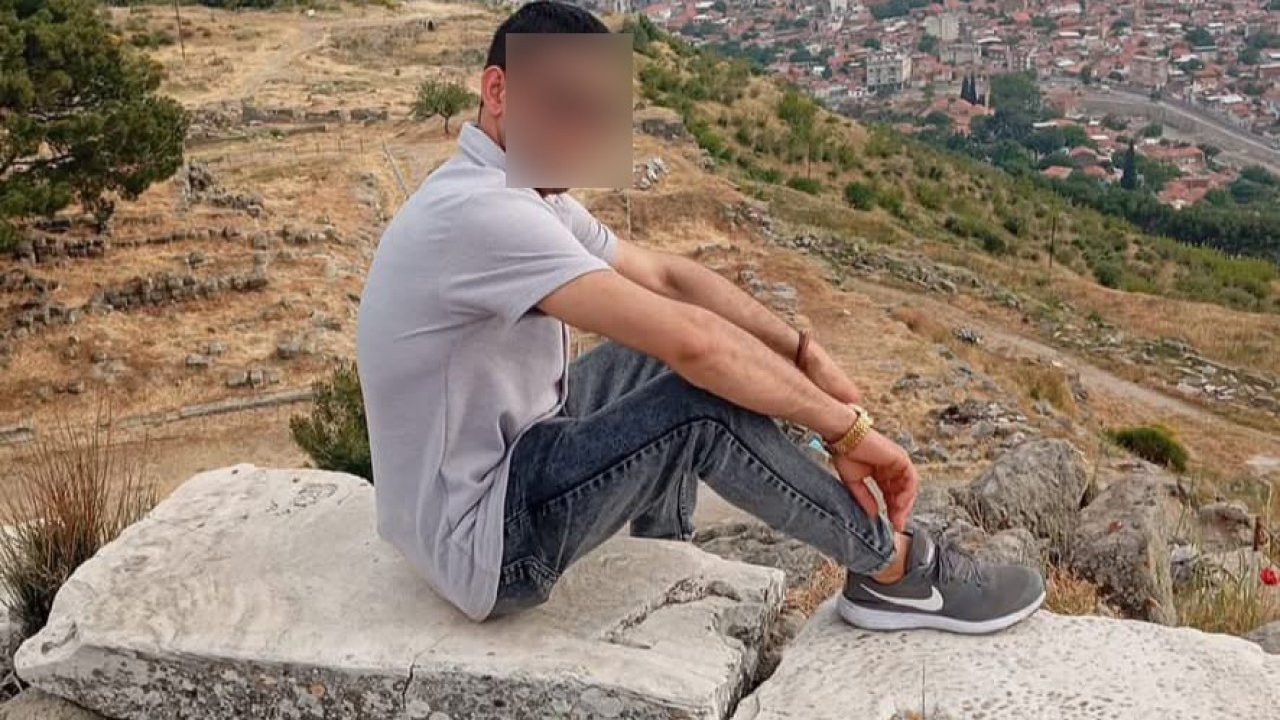 Öz babasını kıraathane önünde öldürdü