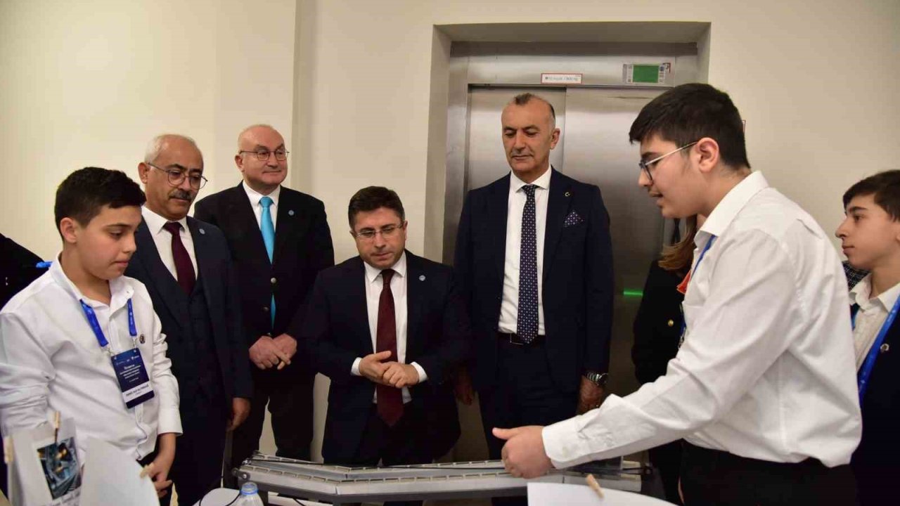 Lise Araştırma Projeleri yarışması bölge finali başladı