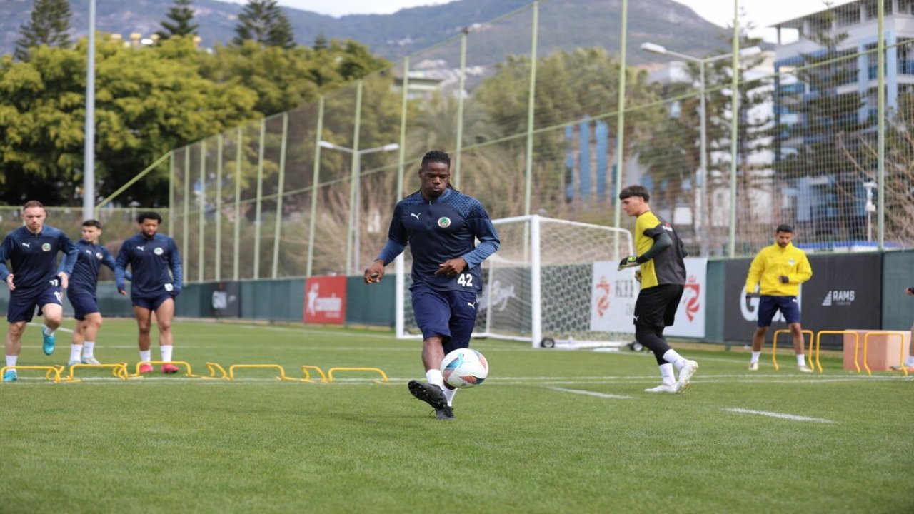 Alanyaspor, MKE Ankaragücü maçı hazırlıklarını tamamladı