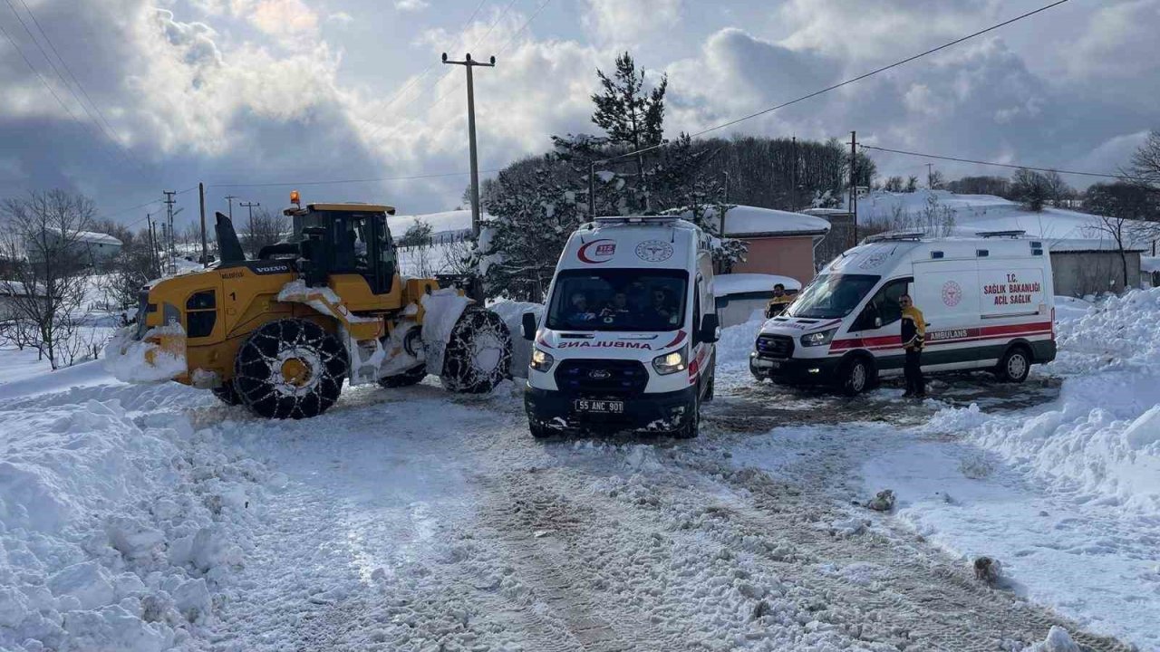 Samsun’da 98 hasta kar engelini Büyükşehir ile aştı