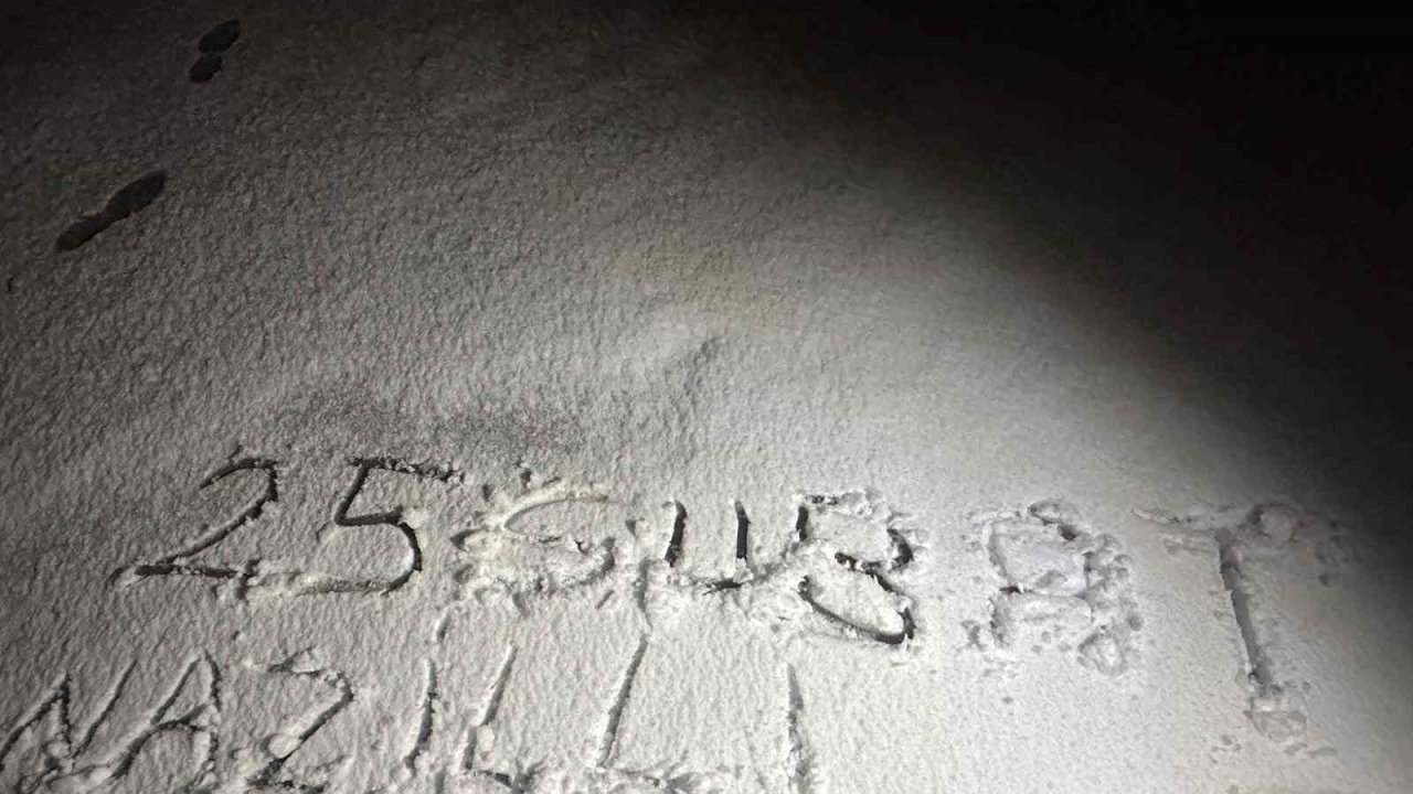 Nazilli’de dağ köyleri beyaza büründü