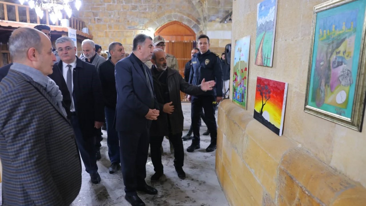 Tarihi Taşhan’da kurtuluş sergisi açıldı