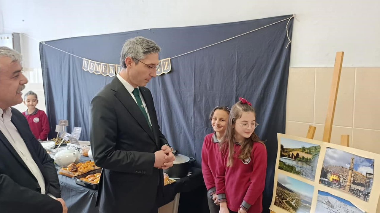 Öğrencilerden ’21 Şubat Bayburt’un Kurtuluşu’ temalı resim sergisi