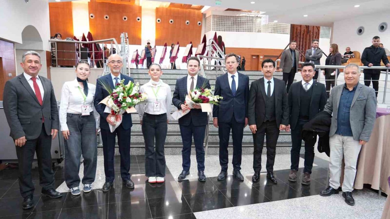 Menteşe’de "Türk Destanları Paneli" büyük ilgi gördü