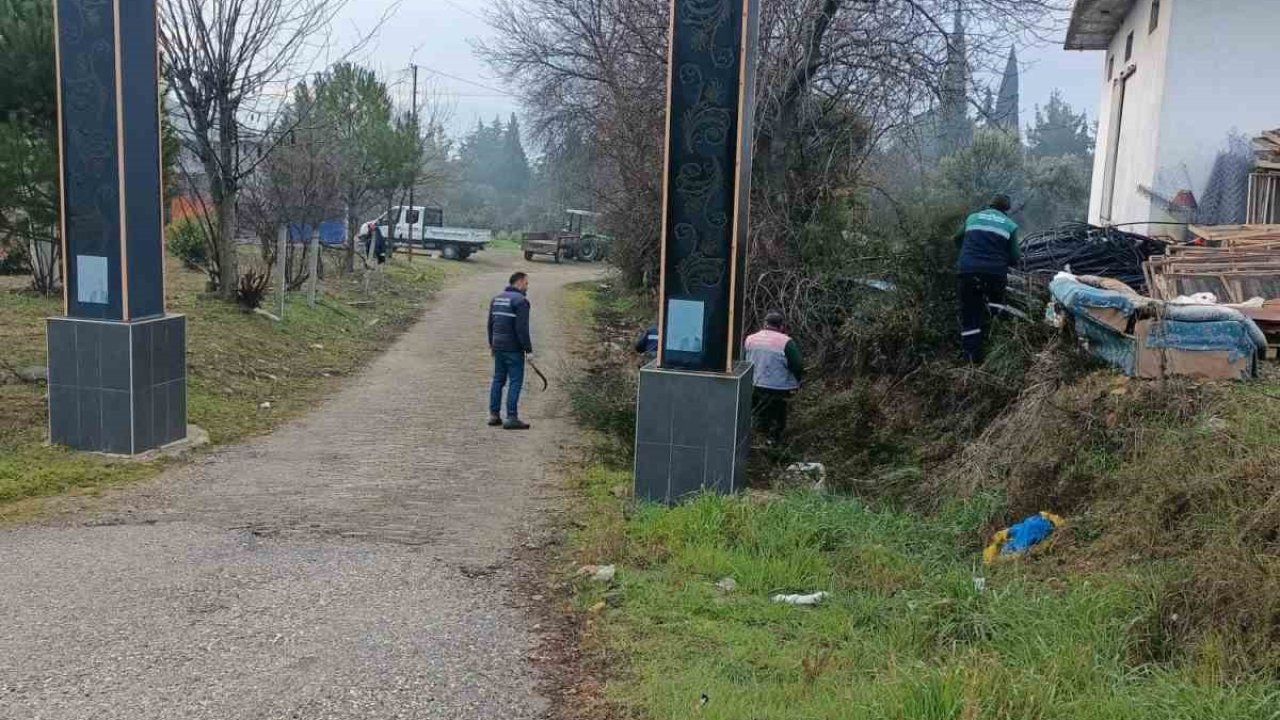 Karacasu’da temizlik çalışmaları devam ediyor