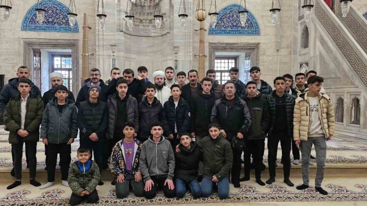 Hakkarili öğrenciler İstanbul gezisinden mutlu döndü