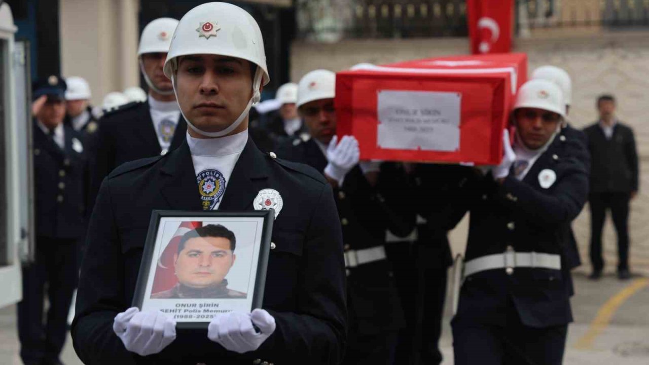Kazada şehit olan polis memuru memleketine uğurlandı