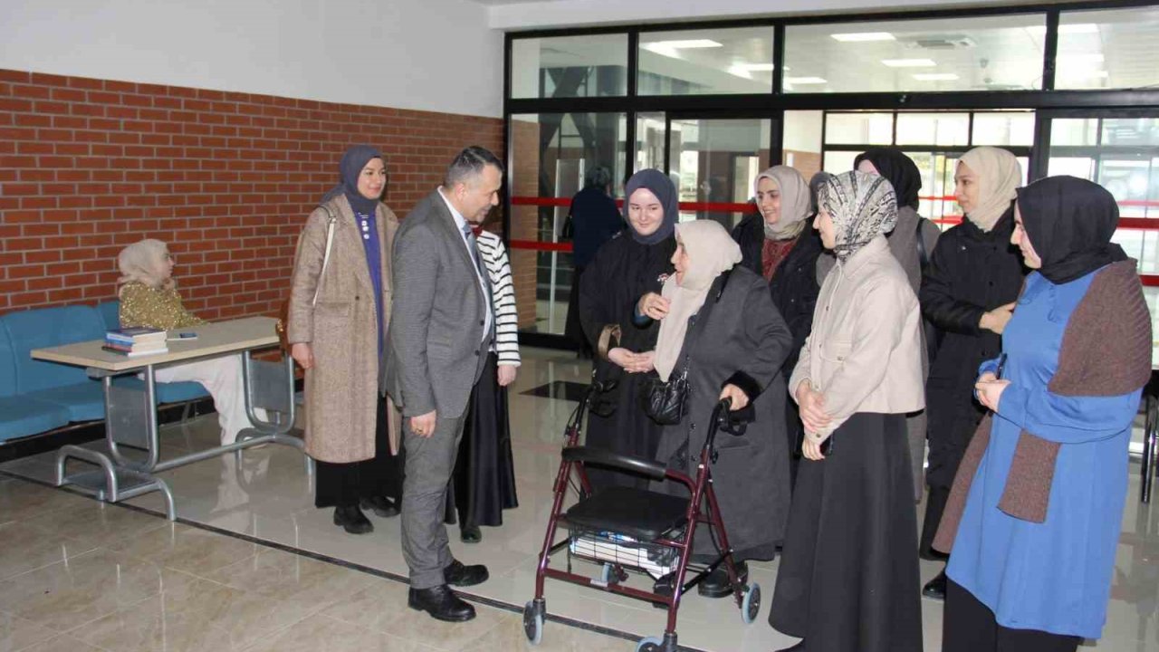 SAÜ’de ‘Geçmişten Geleceğe Gönül Köprüsü’ etkinliği