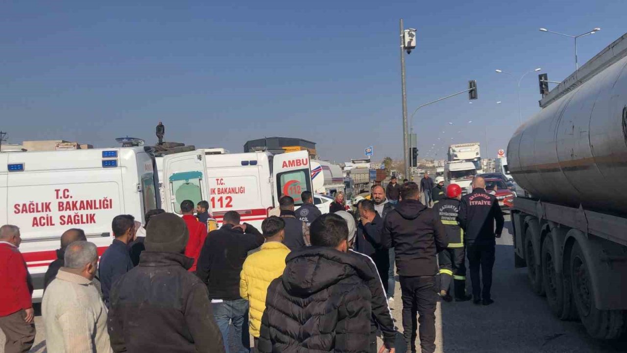 Nizip’te zincirleme kaza: 5 yaralı