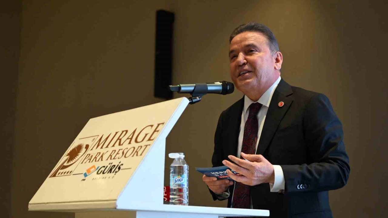 Başkan Böcek: "Turizm Master Planı doğrultusunda bütüncül yaklaşımla hareket edilmeli"