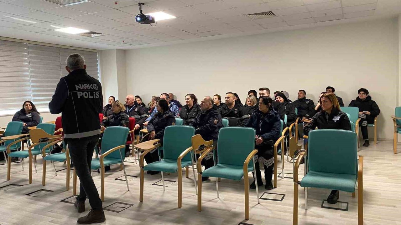Tekirdağ’da özel güvenlik görevlilerine KAAN eğitimi verildi