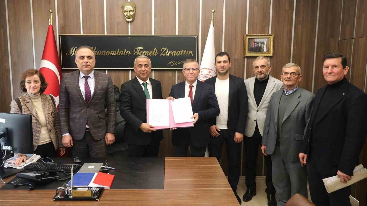 Samsun’da büyükbaş hayvanlar için küpeleme yetki devri gerçekleştirildi