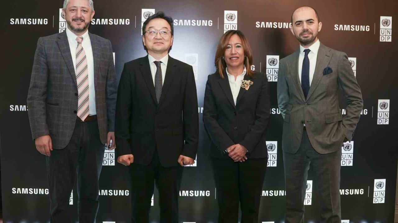Samsung ve UNDP Türkiye Innovation Campus programı ile gençleri dijital çağa hazırlıyor