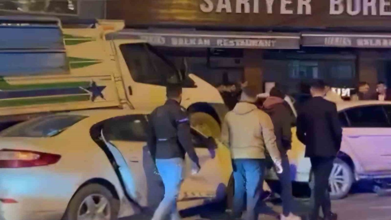 Arnavutköy’de polis memurunun yaralandığı kaza kamerada