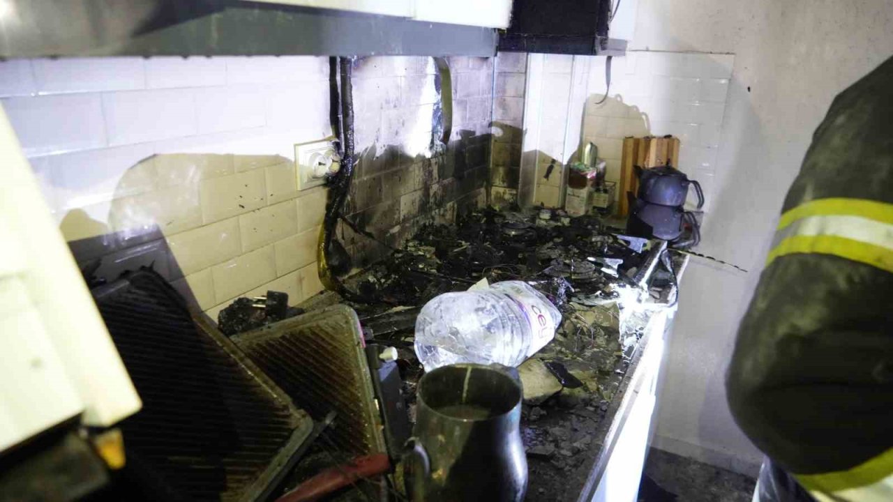 Burdur’da mutfakta çıkan yangında 1 kişi dumandan etkilendi