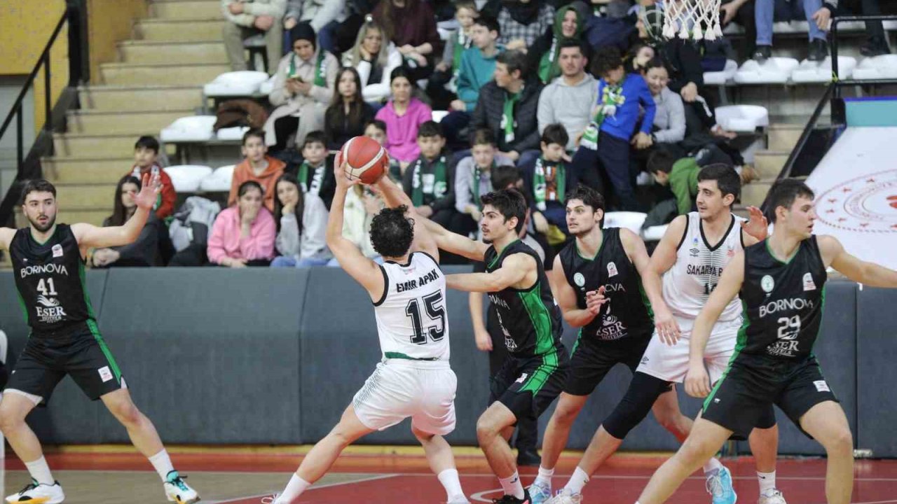 Sakarya Büyükşehir’in dev adamları ligin son maçında kazanmak istiyor