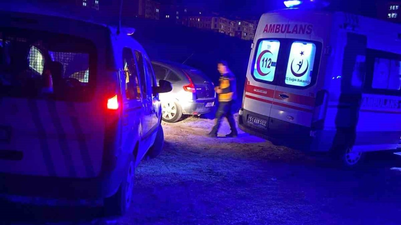 Niğde’de bir kişi aracının içerisinde ölü bulundu