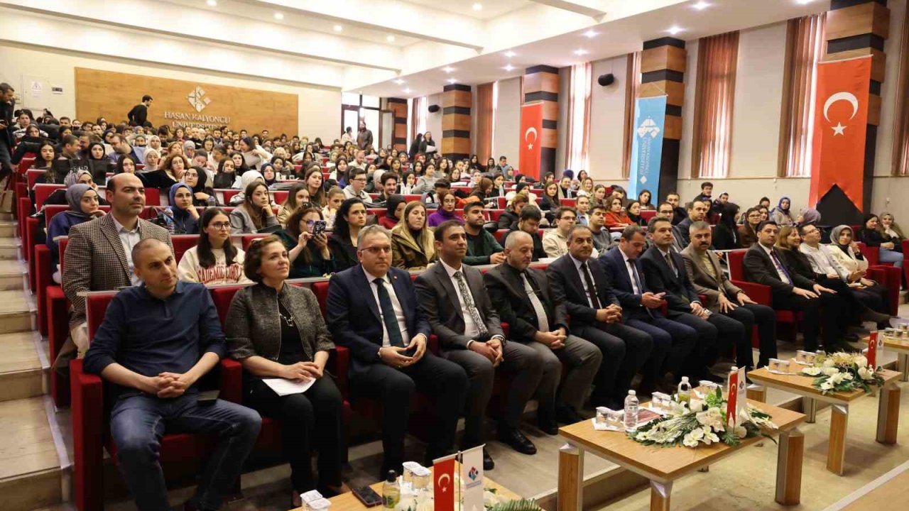 Hasan Kalyoncu Üniversitesi’nde "Türkiye Yüzyılı Maarif Modeli" semineri düzenlendi