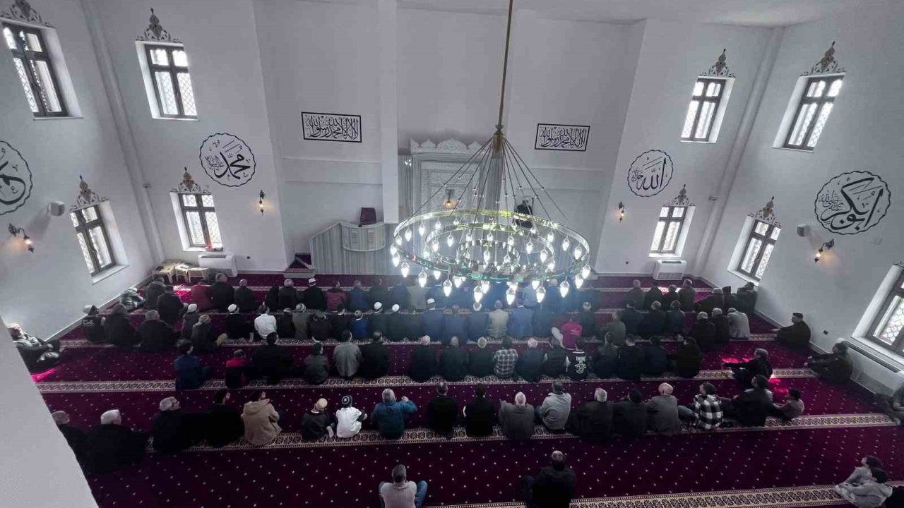 Büyükşehir Nizip Çanakçı Mahallesi’nde yaptığı yeni camiyi hizmete açtı