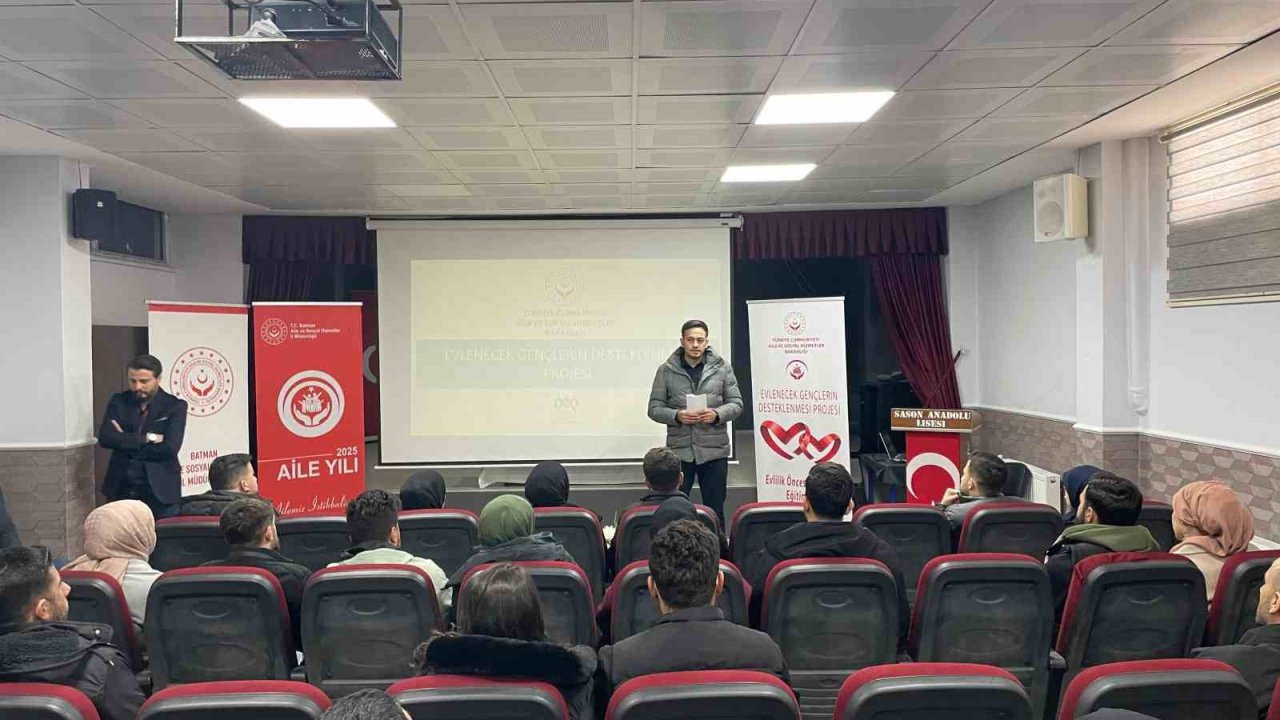 Sason’da evlenecek çiftlere eğitim verildi