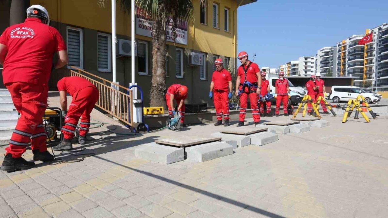 Efeler Belediyesi’nden ‘deprem’ farkındalığı