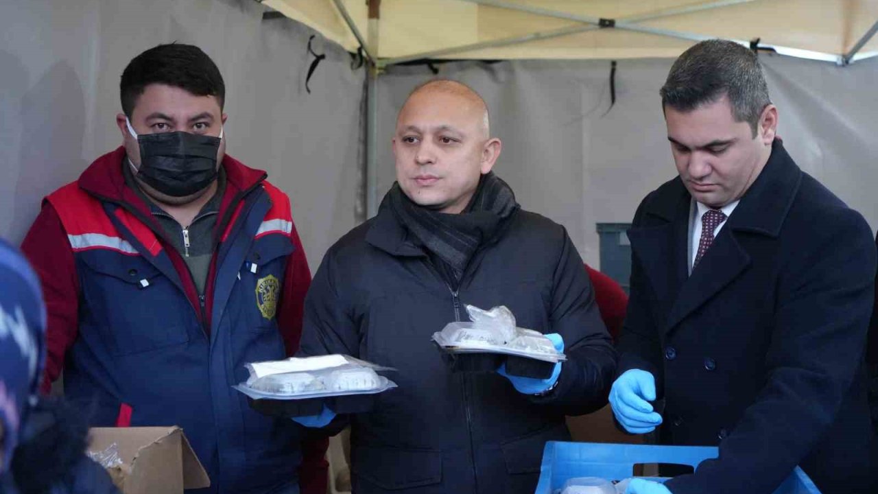 Kırıkkale’de Ramazan bereketi: Bin kişiye iftar yemeği ikram edildi