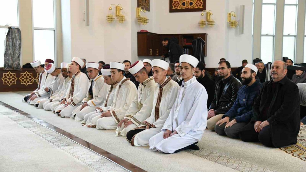 Malatya’da genç hatipler hünerlerini sergiledi