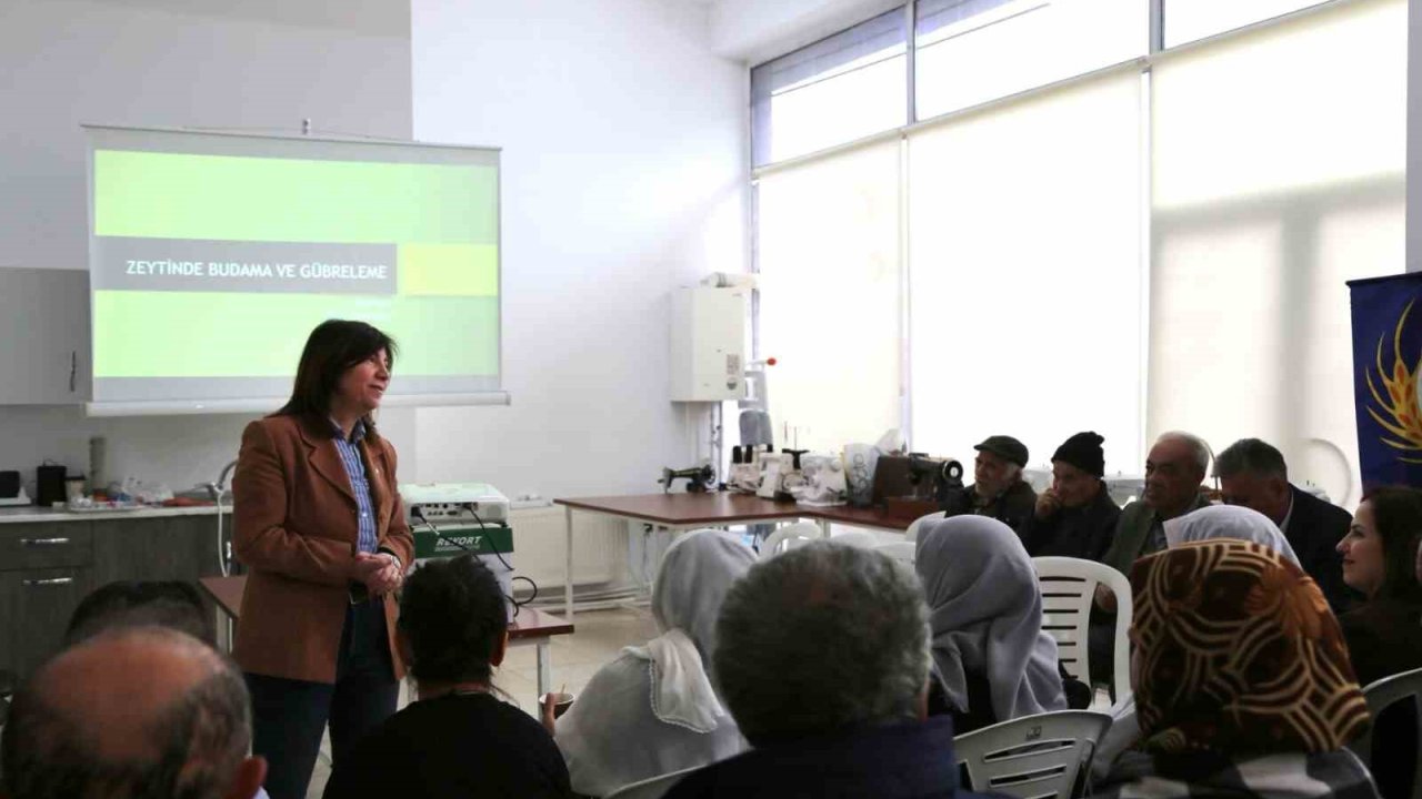 Büyükşehir Sarıcakayalı üreticileri bilgilendirdi